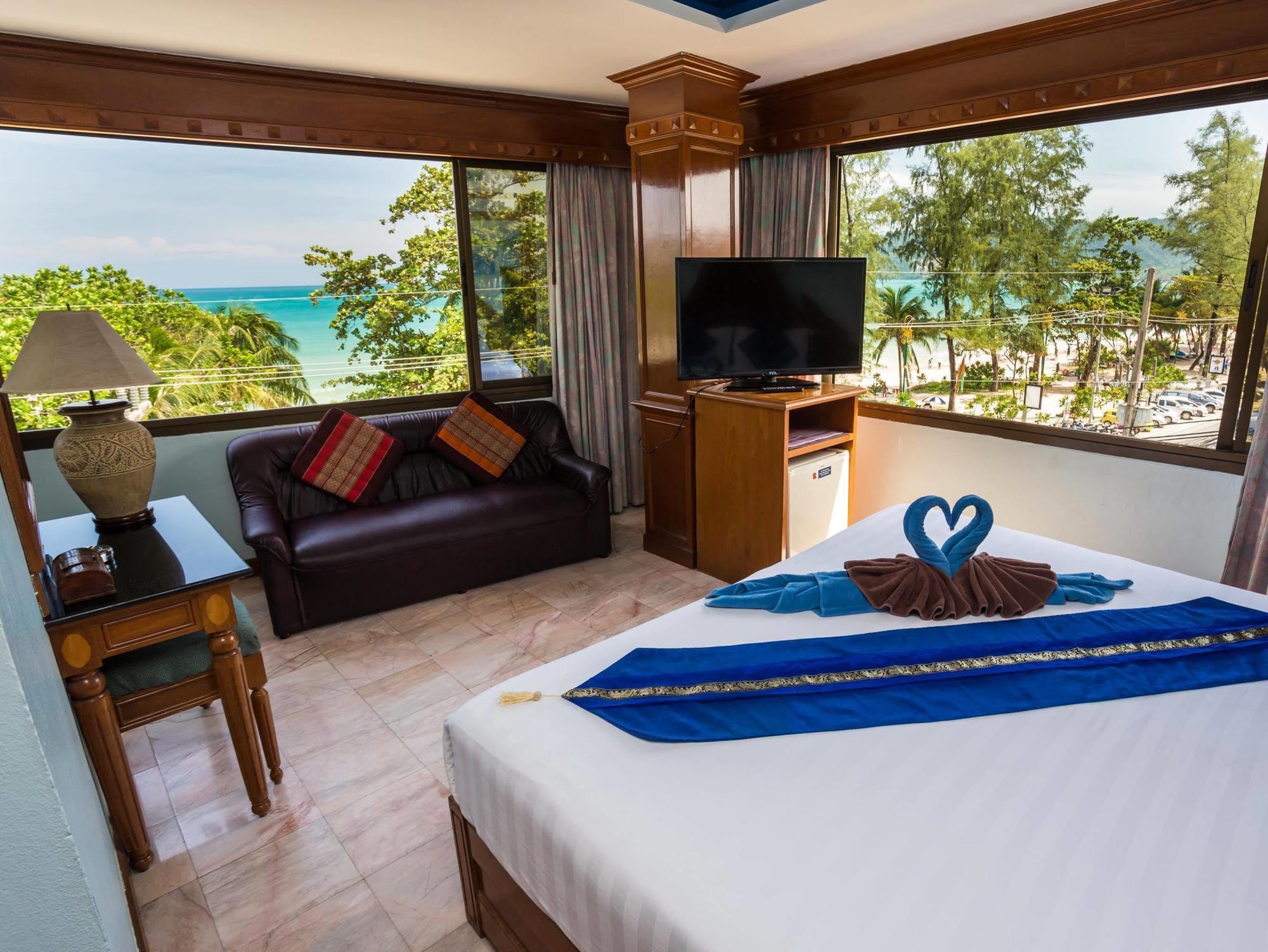 Patong Beach Bed And Breakfast エクステリア 写真