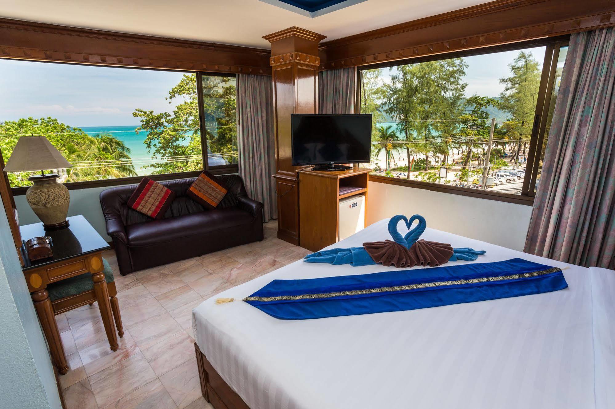 Patong Beach Bed And Breakfast エクステリア 写真